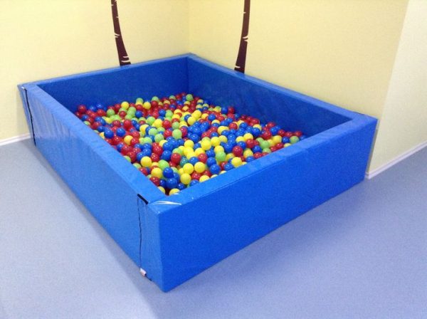 Ball Pit 4’x4’ square/ 4’ diameter round